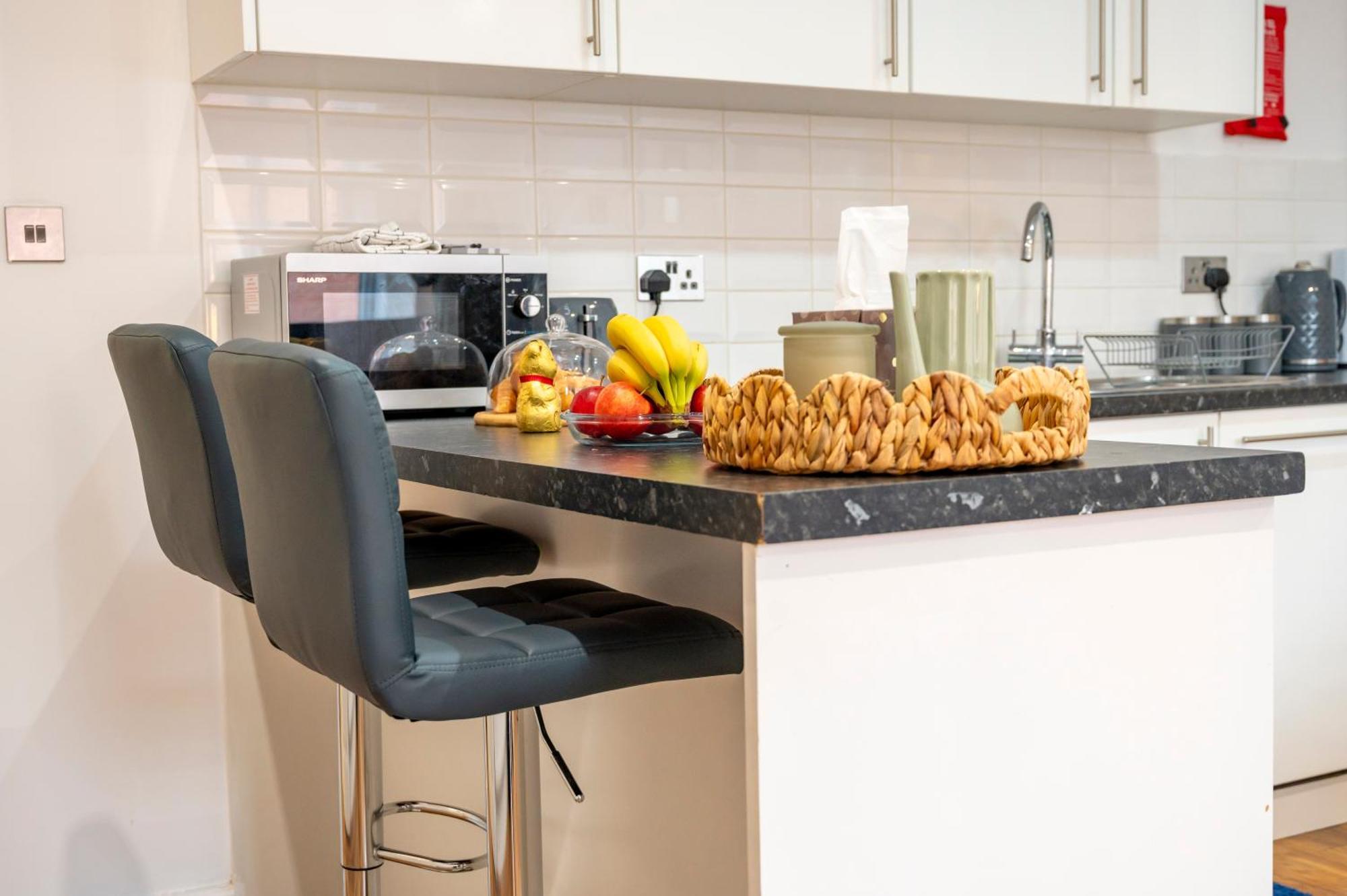 Modern Floor Apartment Watford (Hertfordshire)
