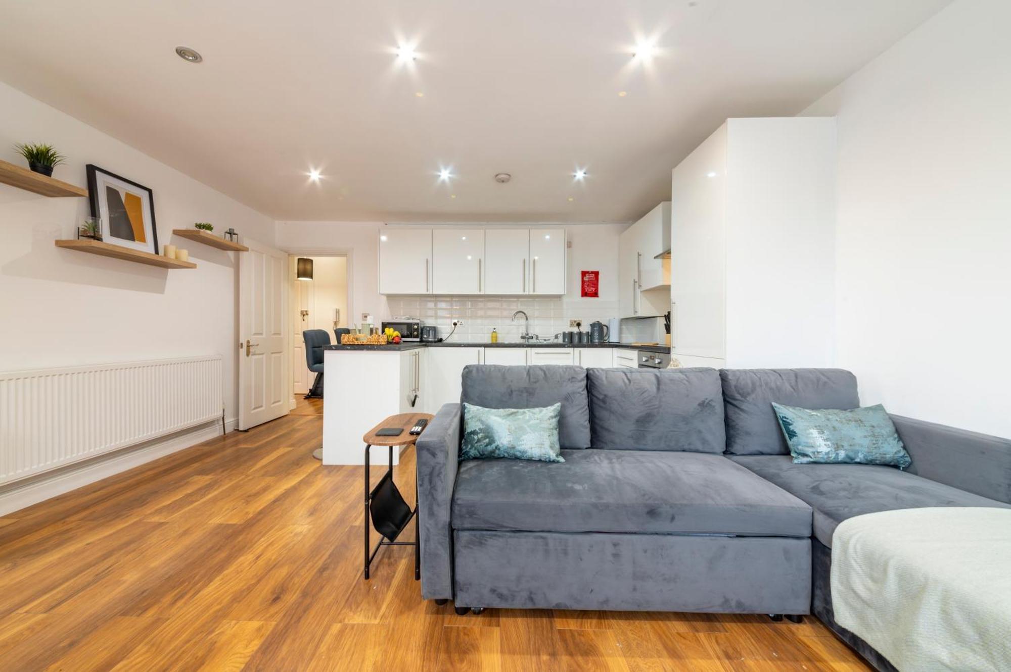 Modern Floor *